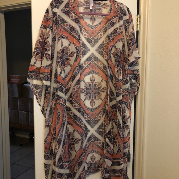 Cape, Coverup or Kimono - Picture 10 of 10